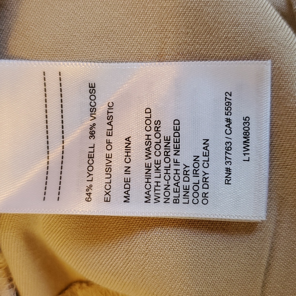 Laundry By Shelli Segal Women's Tan Shorts Size 8 NWT - Picture 6 of 7